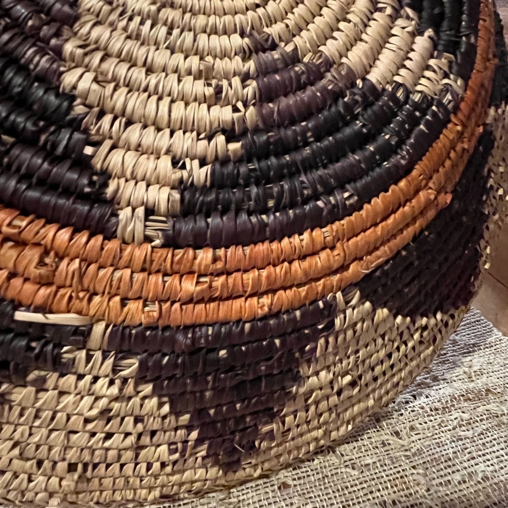 Vintage Navajo Wedding Basket - Picture 9 of 11